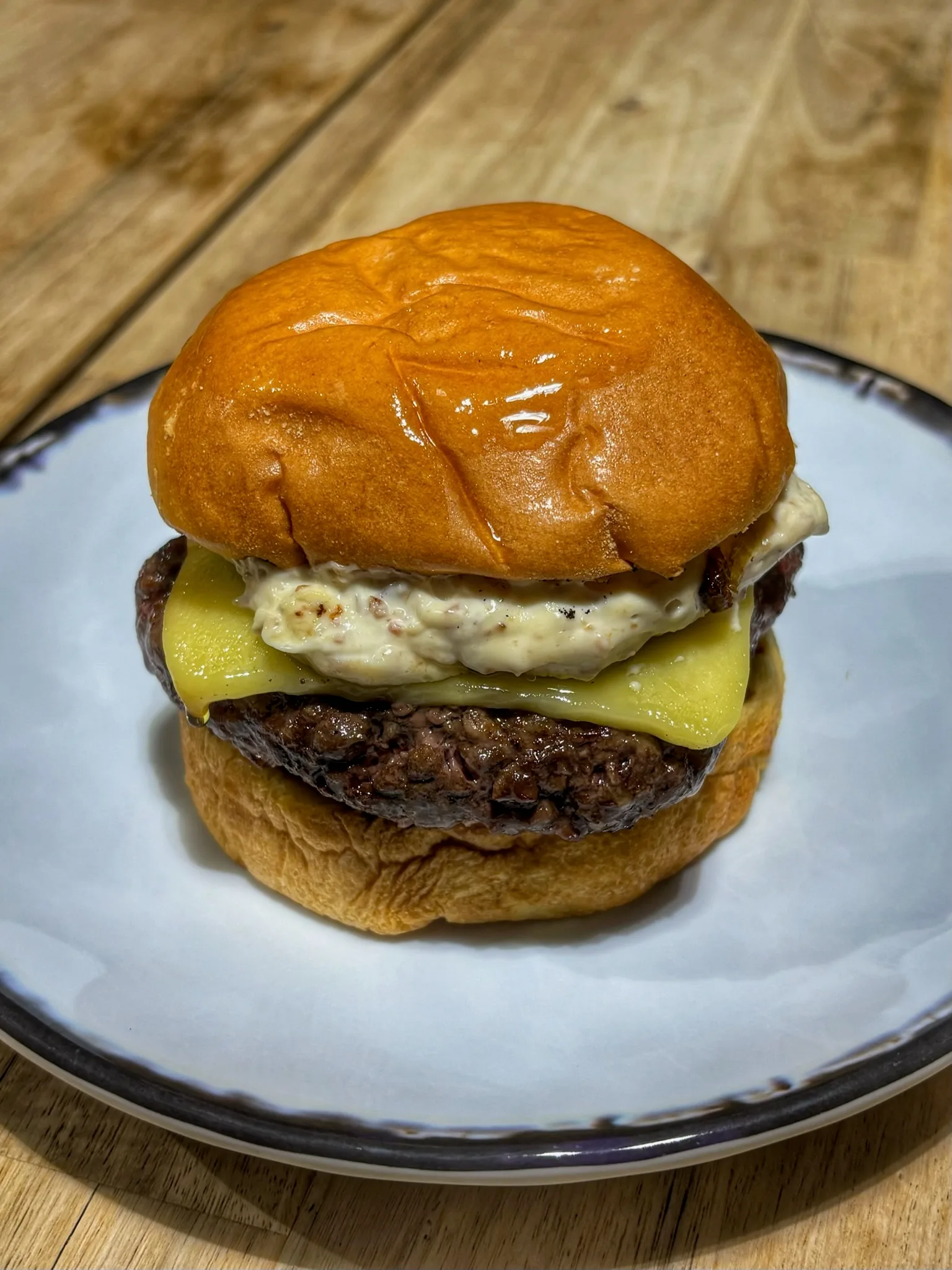 Burger con patatas en El Moma Picanya