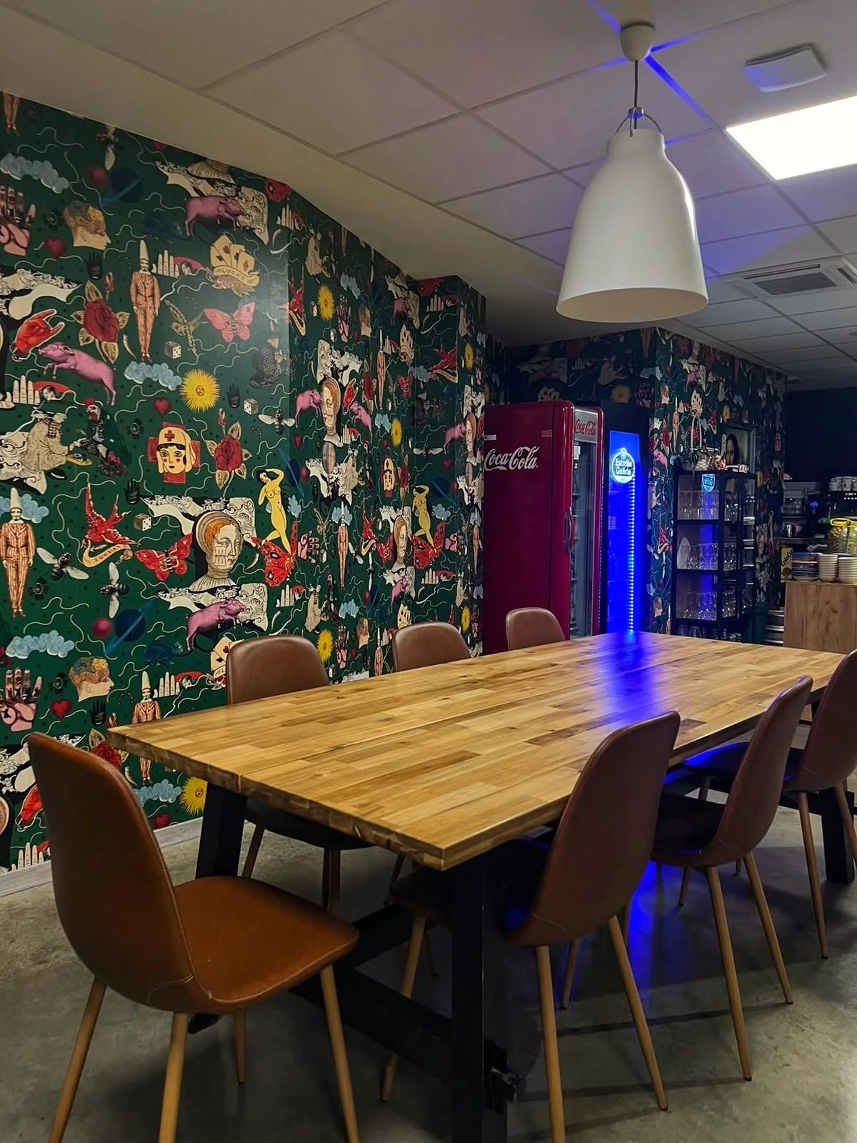 Ambiente El Moma Bar Burger Picanya